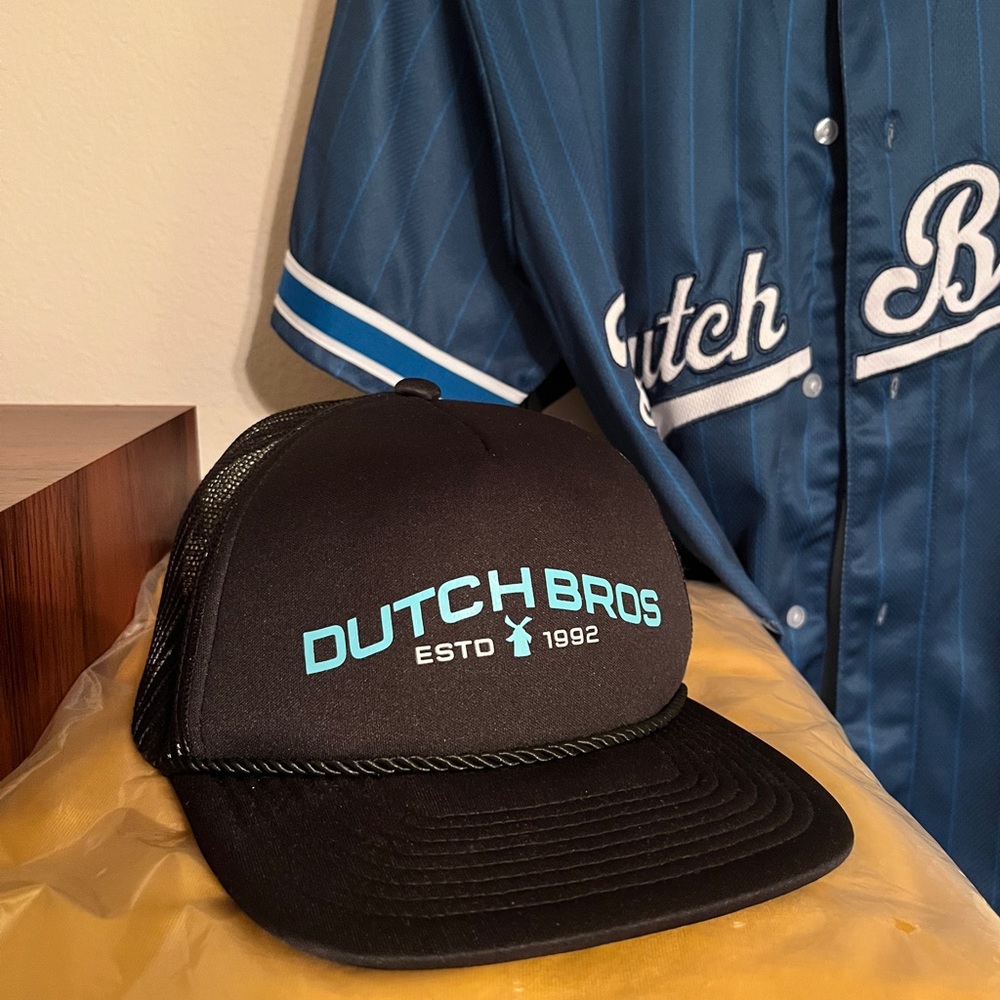 Dutch bros hat